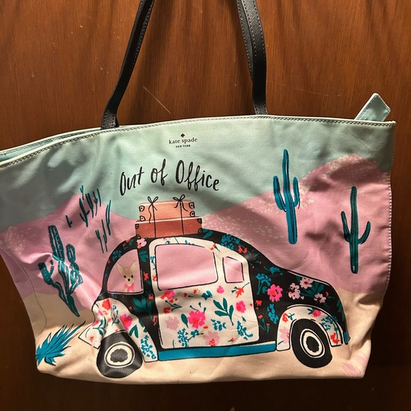 kate spade Handbags - Kate Spade Floral Car Print Tote Bag